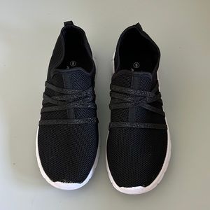 Like new sneakers
